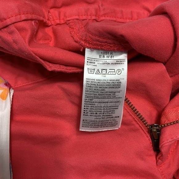 WOMEN’S Gap Pink Girlfriend Khaki Capri Pant W/ shear belt Size 12 - Picture 9 of 9